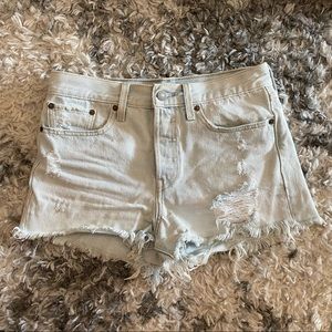 Levi’s 501 Light Blue Denim High Wasted Shorts Size 27